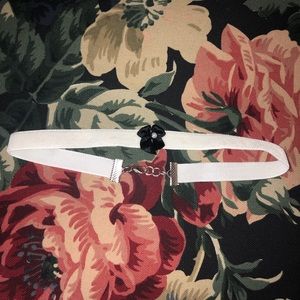 Velvet choker